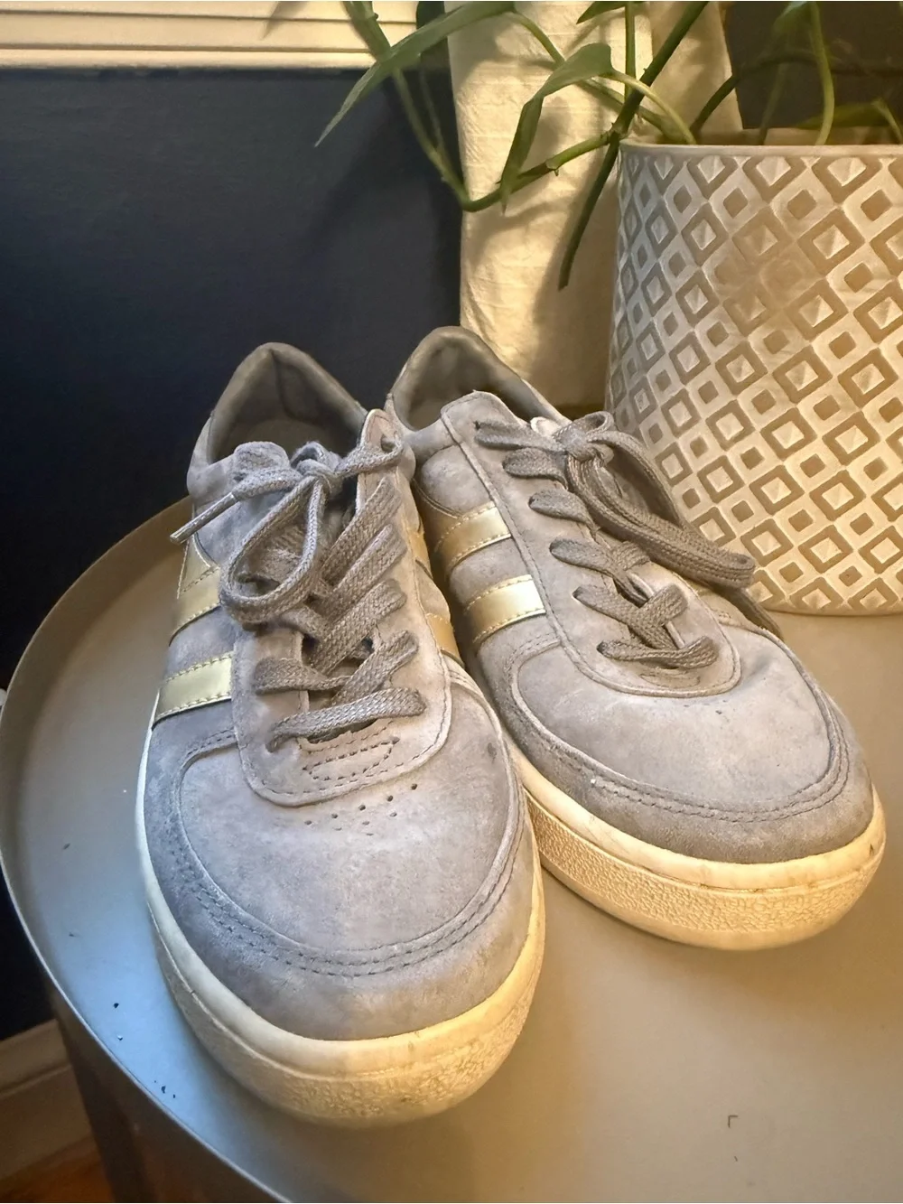 Gola 8 Retro Suede Sneaker Neutral Athleisure 90s Quiet Luxury Streetwear Preppy